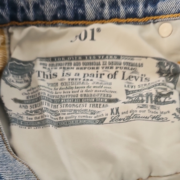 Levi's 501 Festival VSCO Cut Off Denim Distressed Women Shorts Size 29 - Picture 8 of 11